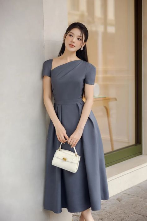 Elegant dresses midi