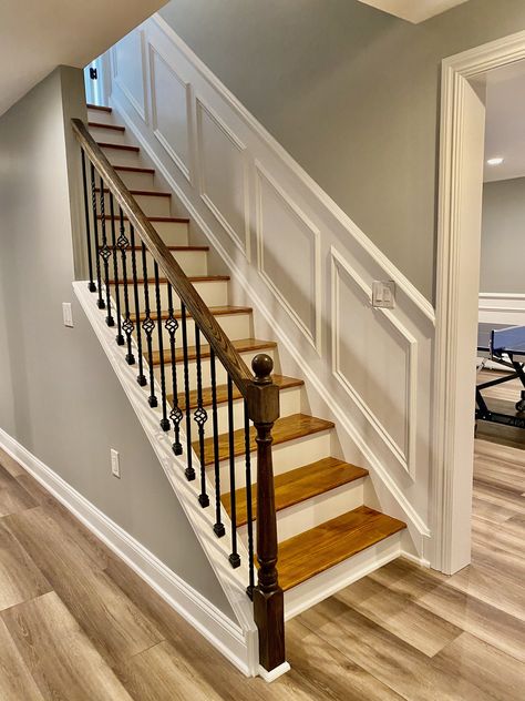 Wainscoting For Stairs, Staircase Crown Molding, Wall Trim On Stairs, Console Table Staircase, Stairway Trim Wainscoting, Wainscoting On Stairs Stairways, Staircase With Molding, Stairway Molding Trim Work, Staircase Molding Ideas