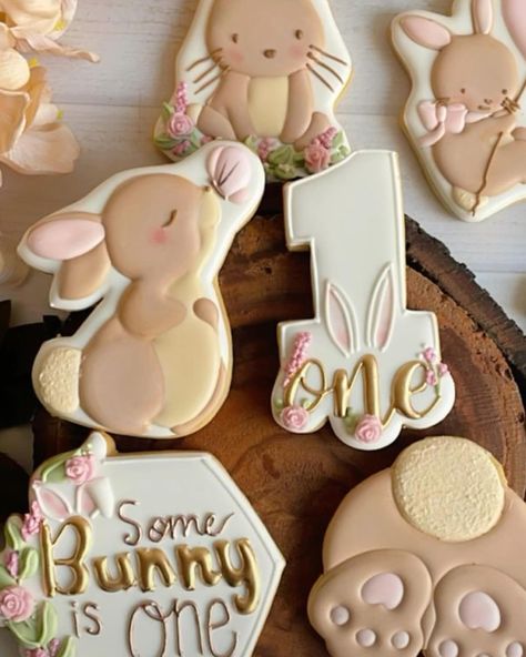 Ideas for the first birthday party. Gorgeous baby pink colours & rabbit. Decor price starts from 600 aed 😉 #kidsbirthday #kidsbirthdaydubai #eventdubai #birthdayparty #birthdaypartydecor #girlsbirthday #girlsbirthdaydubai Baby Shower Cookies Neutral, Bunny Baby Shower Theme, Bunny Birthday Theme, February Baby Showers, Bunny Birthday Cake, Some Bunny Is One, Bunny Birthday Party, Baby Birthday Themes, Girl Bday Party