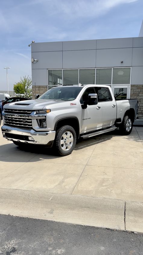 Chevy Silverado Ss, 2021 Chevy Silverado, Chevrolet Trucks Silverado, 2023 Gmc Sierra, Chevy Silverado Hd, Chevrolet 2500, Silverado Hd, Chevy Trucks Silverado, Silverado Truck