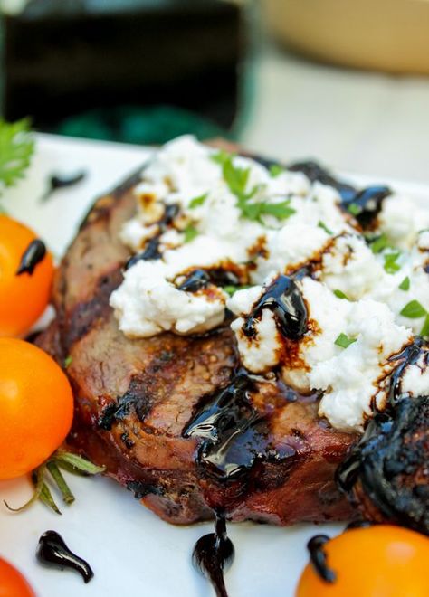 Goat Cheese Steak with Balsamic Glaze |  TheFoodCharlatan // This tender steak is smothered with goat cheese and a balsamic glaze. Heaven! Balsamic Glaze Recipes, The Food Charlatan, Goat Cheese Recipes, Food Charlatan, Cheese Steak, Strip Steak, Healthy Low Carb Recipes, Grilled Steak, Balsamic Glaze