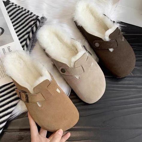 Shipping: Worldwide Express Shipping AvailableDelivery time: 7-15Days Fast ShippingReturns: Fast refund, 100% Money Back Guarantee.Brand Name: WDHKUNShoes Type: MulesApplicable Place: OutsideUpper Material: Faux SuedeHeel Height: Flat (≤1cm)Origin: Mainland ChinaCN: ZhejiangSeason: WinterHeel Type: Flat withItem Type: SlippersModel Number: 225Fashion Element: BuckleDepartment Name: AdultOutsole Material: CorkWith Platforms: NoStyle: retroInsole Material: EVAPattern Type: SolidFit: Fits true to s Winter Shoes Casual, Slippers With Arch Support, Winter Flats, Autumn Shoes Women, Fur Heels, Suede Slides, Clog Slippers, Warm Shoes, Suede Mules