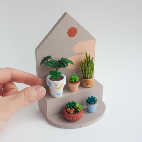 Mini Planter Ideas, Miniature Polymer Clay Plants, Clay Plants Diy, Plant Clay Art, Clay Art Useful, Garden Clay Art, Clay Garden Art, House Clay Art, Cute Clay Diy