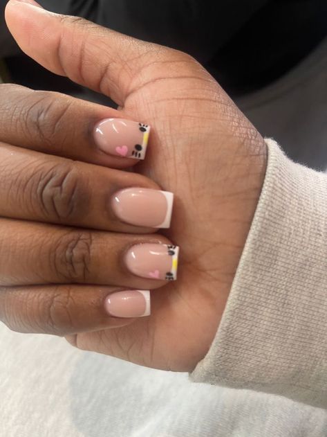 Short Coffin Gel Nail Designs, Nails Acrylic Short French Tip, French Tip Nail Ideas Short, Frenchtips Nails Acrylic, Short White Tip Acrylic Nails, Short Cute French Tip Nails, French Tip Hello Kitty Nails, Short White Nails Ideas, Short Nails Hello Kitty