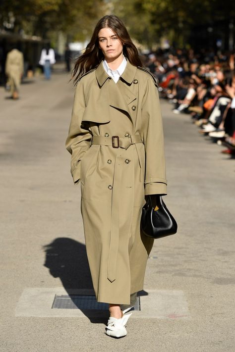 Trench Outfit, Work Attire Women, Fashion Trend Forecast, Everyday Casual Outfits, Outfit Primavera, Modesty Fashion, Capsule Outfits, Trends 2024, Spring 2024