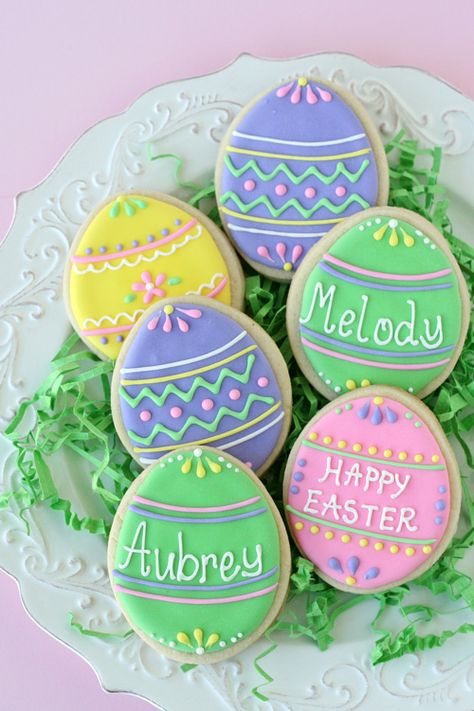 Easter Egg Cookies Decorated, Easter Sugar Cookies Decorated, Easter Egg Sugar Cookies, Royal Cookies, Easter Tableware, Egg Cookies, Decorating Icing, Easter Egg Cookies, Easter Bunny Cookies