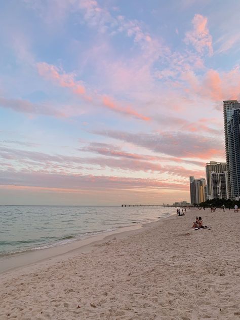 Sunny Beach Pictures, Sunny Isles Beach Florida, Beach Views, Sunny Isles Beach, Sunny Isles, Coastal Life, Sunny Beach, Beach View, Sunset Beach