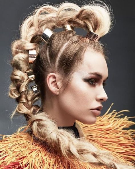 Futuristic Hairstyles, Mohawk Ponytail, Futuristic Hair, Catwalk Hair, High Fashion Hair, Hair Projects, Runway Hair, Editorial Hair, Mohawk Hairstyles