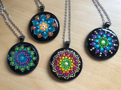 More clay and resin pendants. Mandala Jewelry, Mandala Painted Rocks, Mandala Rock Art, Mandala Artwork, Hand Painted Jewelry, Handmade Fashion Jewelry, Mandala Rocks, Mandala Dots, Dot Art Painting