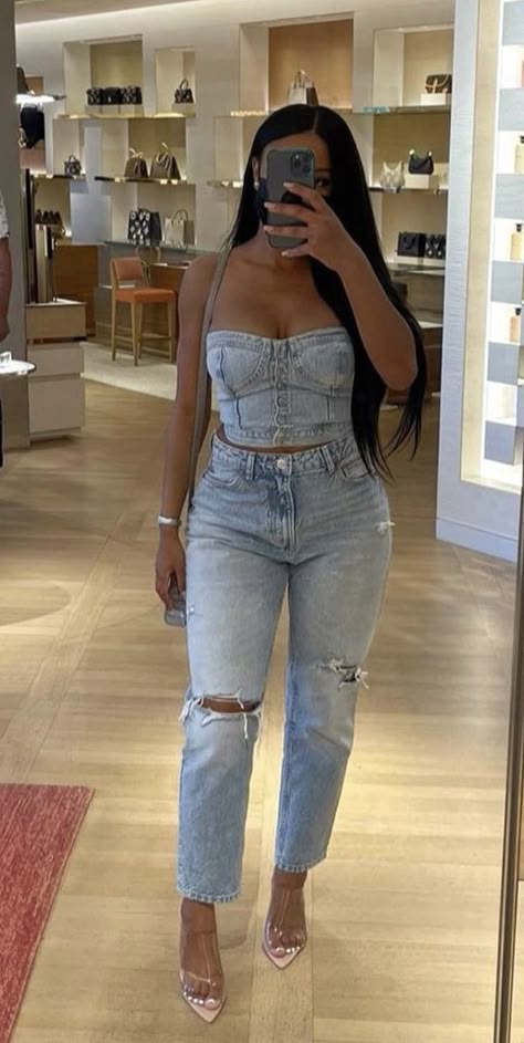 Jean Corset, Women Vest, Mode Zara, Denim Crop Top, Looks Party, Crop Top Outfits, Looks Chic, Baddie Outfits Casual, Dressy Outfits