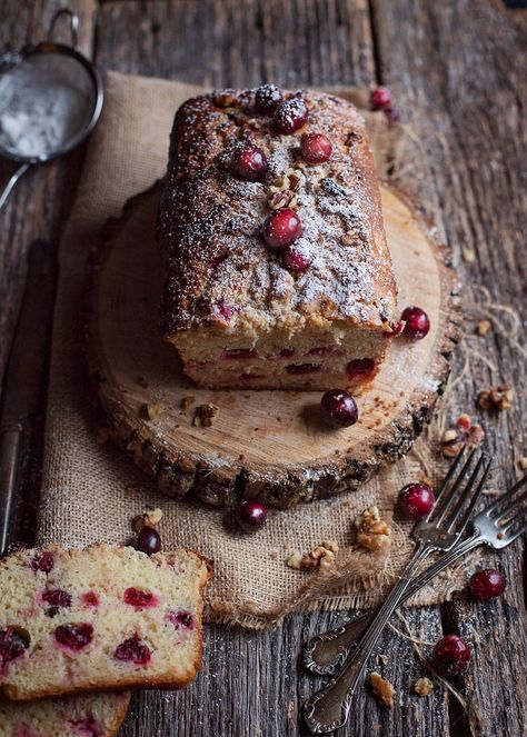 This cranberry walnut quick bread is easy to make and full of tangy fresh berries and enriched with cream cheese. A family favorite! Cranberry Bliss Bread, Walnut Quick Bread, Cream Cheese Tart, Cranberry Walnut Bread, Easy Diy Christmas Ornaments, Yellow Bliss Road, Cranberry Bliss, Cranberry Cream Cheese, Cheese Tart