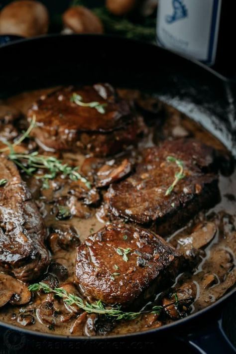 Filet Mignon in Mushroom Wine Sauce - NatashasKitchen.com Gourmet Steak, Mushroom Wine Sauce, Steak Sandwiches, Filet Mignon Recipes, Steak Dishes, Wine Sauce, Mushroom Sauce, Beef Dinner, Pan Seared