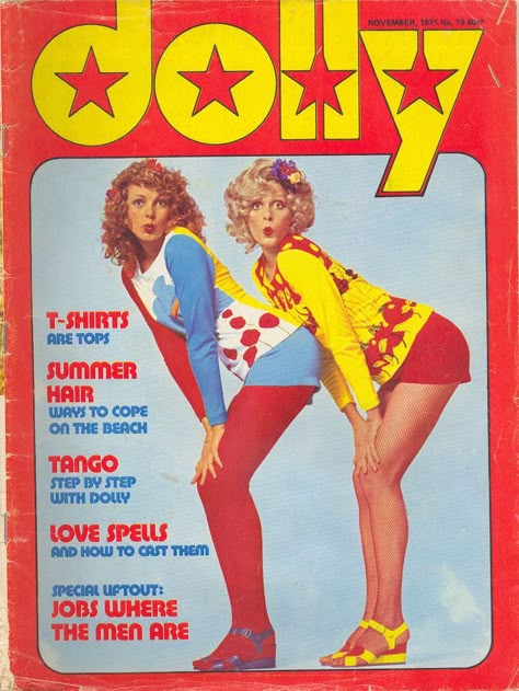 1971 fashion | Cover of Dolly - Magazine - November 1971 - Profile on FMD 70s Magazine, 60s Magazine, Dolly Magazine, Vintage Tights, 70s Fashion Outfits, Swinging 60s, Groovy 70s, Vintage Magazine Covers, Old Magazines