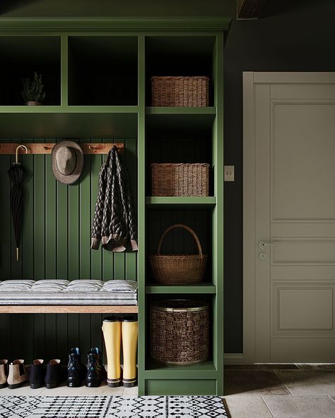 From spacious rooms to small corners, here are a few boot room ideas for a stylish and practical mudroom space Entryway Closet Ideas, Boot Room Ideas, Boot Room Storage, Boot Room Utility, Utility Room Designs, Entryway Closet, Out Of Mind, Boot Room, Pretty Bedroom