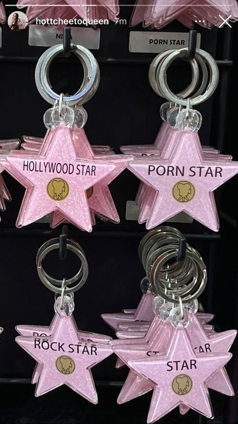 @emiliaapierce Star Keychain, Gossip Girls, Trashy Y2k, Hollywood Star, Everything Pink, 2000s Fashion, Y2k Aesthetic, Just Girly Things, He Wants