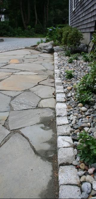 Farmhouse Landscaping Front Yard, Cobblestone Paving, Simple Landscaping, Pathway Landscaping, Natural Stone Wall, Landscaping Front Yard, Flagstone Patio, Farmhouse Landscaping, Stone Walkway