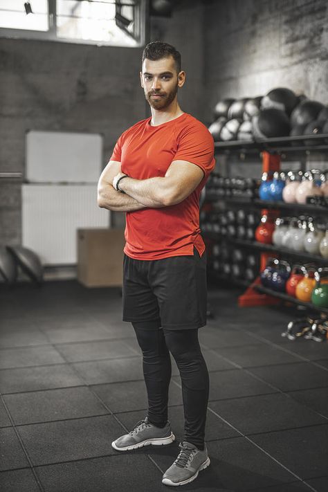 Fitness Account, Profile Shoot, Male Fitness Photography, Fitness Lifestyle Photography, Fitness Before After, Fitness Shoot Ideas, Gym Personal Trainer, Fitness Portrait, Fitness Branding