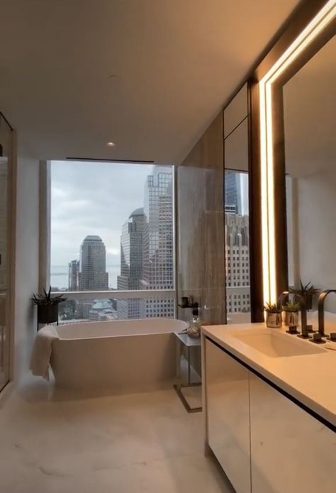 Bathroom Nyc Apartment, City Apartment Aesthetic Bathroom, La Condo Aesthetic, Modern Homes Aesthetic, Dr Apartment Shifting, Dream House Apartment, Penthouse Apartment Aesthetic Bathroom, Carrie Bradshaw Home Decor, Skyrise Apartment Decor