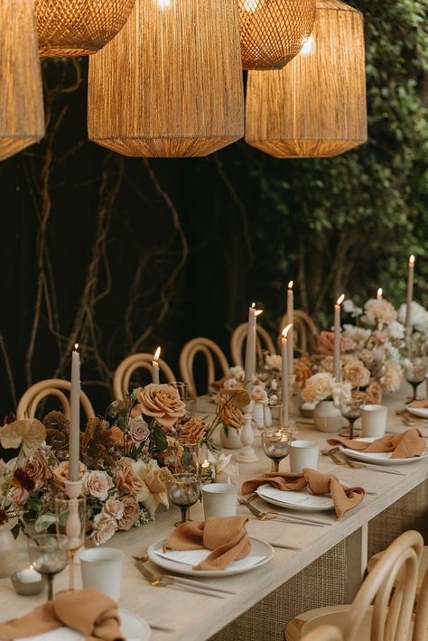 Brown Wedding Themes, La Jolla Wedding, Earth Tone Wedding, Wedding Color Pallet, Neutral Wedding Colors, Dream Wedding Decorations, Deco Nature, Dinner Table Setting, Dinner Table Decor