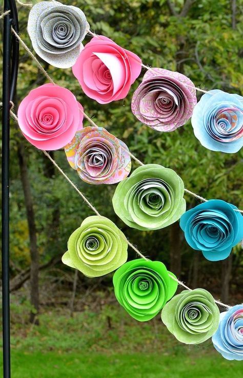 Cute diy paper flower banner! Garden of Eden themed birthday party with Lots of Really Cute Ideas via Kara's Party Ideas Flower Banner, Diy Flores, Fleurs Diy, Garden Party Decorations, Flower Craft, Diy Banner, Flower Party, Garden Of Eden, Karas Party Ideas