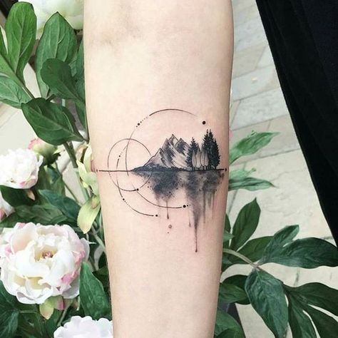 Circular Tattoo, Circle Tattoos, Forest Tattoos, Geniale Tattoos, Mountain Tattoo, Dot Work Tattoo, Nature Tattoos, Trendy Tattoos, Ear Piercing