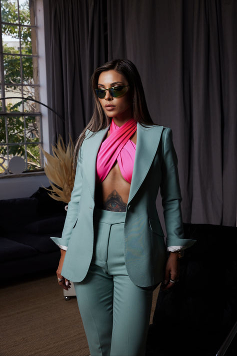 https://alexandra-dobre.com/collections/summer-collection Alexandra Dobre, Alexandra Dobre Suits, Summer Suits, Suit Style, Professional Outfits, Summer Collection, Capsule Wardrobe, Wardrobe