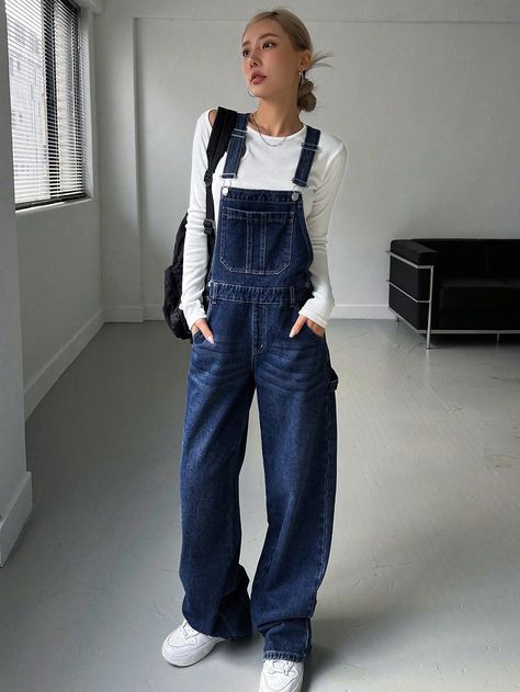 Overalls Winter Outfit, Salopette Outfit, Jean Overall Outfits, Black Overalls Outfit, Styling Overalls, Denim Overalls Outfit, Overall Outfit, Overalls Outfit, Jumpsuit Outfit