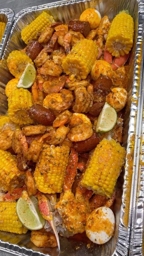 Mini Seafood Boil, Seafood Boil Ramen, Shrimp Dinner Ideas, Egg Boil, Boiling Crab, Shrimp Meals, Seafood Boils, Boil Recipes, Dinner Shrimp