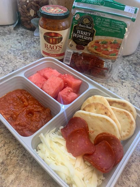 Pizza Lunchable, Lunchables Pizza, Homemade Lunchables, Adult Lunchables, Turkey Pepperoni, Boars Head, Picky Eaters, Homemade Pizza, Low Carb