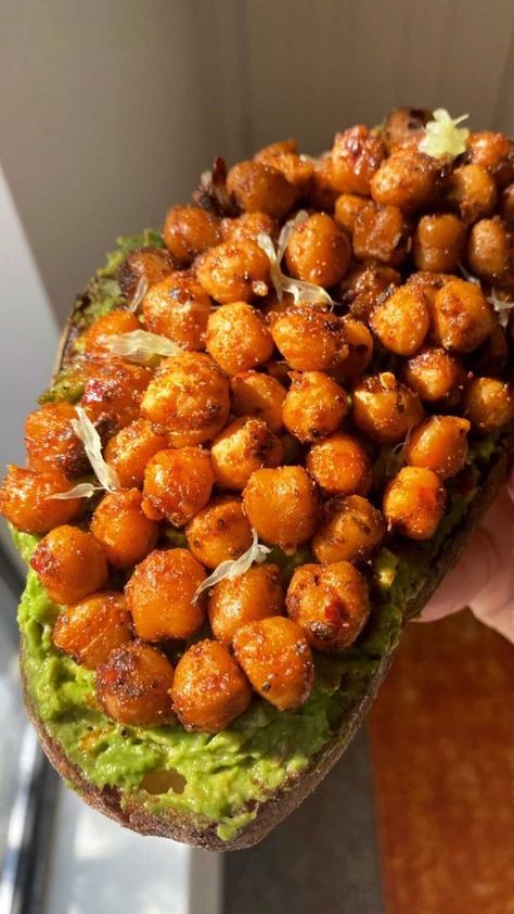 veganbowlsrecipes on Instagram: CRISPY CUMIN CHICKPEA TOAST! 😛 By @blkandvegan - - Vegan ���🌱 10 mins 5 bucks💰 - - A TON of people messaged me yesterday loving this toast!…