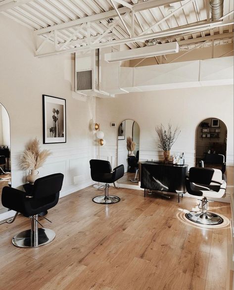 Salon Station Ideas Decor, Cool Hair Salon Interior Design, Hair Salon Inspiration, Simple Salon Interior Design, Garage Hair Salon, Moody Salon, Earthy Salon Decor, In Home Salon Ideas Small Spaces, Salon Flooring