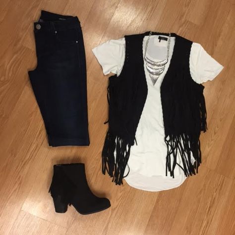 Black Fringe Vest Outfit, Fringe Vest Outfit, Fringed Vest Outfit, Fringe Clothing, Modest Casual, Faux Suede Vest, Modest Casual Outfits, Fashionable Work Outfit, Vest Outfit