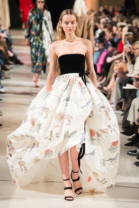 2018 Runway, Designer Runway, Alternative Wedding Dresses, Dallas Fashion, Runway Collection, Fashion 2018, Fashion Show Collection, Fall 2018, Mode Vintage