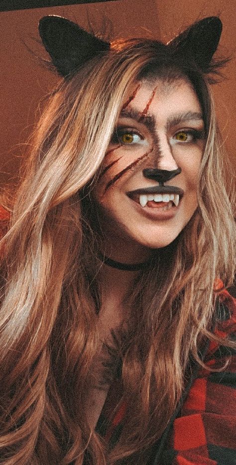 Scary Wolf Makeup, Werewolf Makeup Women, Womens Wolf Makeup, Cute Wolf Makeup Halloween, Diy Wolf Makeup For Women, Women Wolf Makeup, Werewolf Eye Makeup, Womens Werewolf Costume Diy, Women Werewolf Makeup