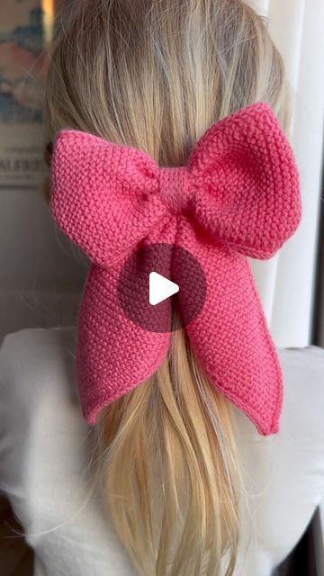 Pink December, Knitted Bow, Free Knitting, Cute Hairstyles, Hair Bows, Knitted Hats, Knit Crochet, Knitting, Crochet