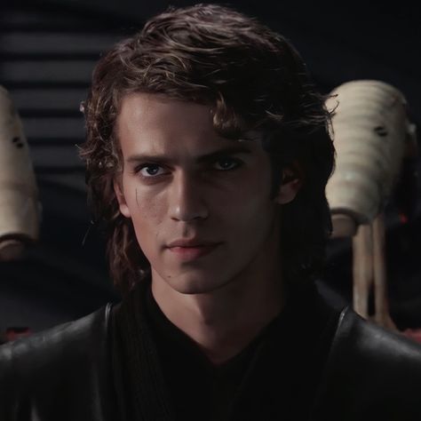 #ROTS #anakinskywalker #starwars #haydenchristensen Vader Aesthetic, Hayden Christensen Icon, Hayden Christensen Anakin, Anakin Skywalker Aesthetic, Darth Vader Icon, Skywalker Aesthetic, Anakin Skywalker Darth Vader, Anakin Skywalker Icon, Anakin Darth Vader