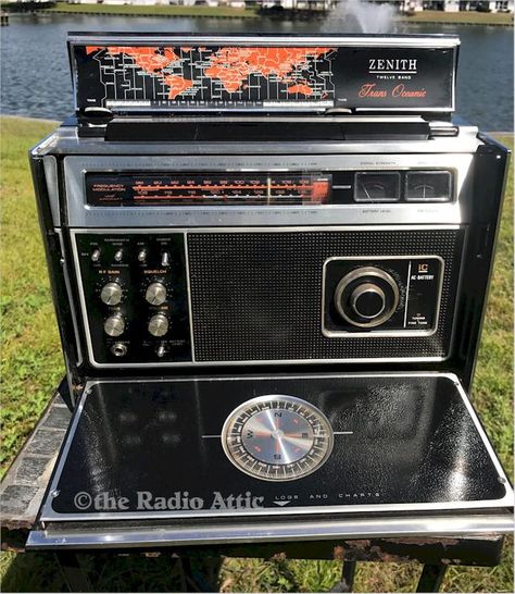 Zenith R7000-2 Trans-Oceanic Transistor Radio Vintage, Shortwave Receiver, Hifi Audiophile, Vintage Technology, World Radio, Retro Radios, Shortwave Radio, Radio Vintage, Shock And Awe