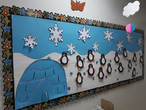 pano Winter Crafts Preschool, Winter Art Lesson, Christmas Classroom Door, January Crafts, Winter Kindergarten, Winter Activities For Kids, Winter Preschool, Winter Crafts For Kids, Daycare Crafts