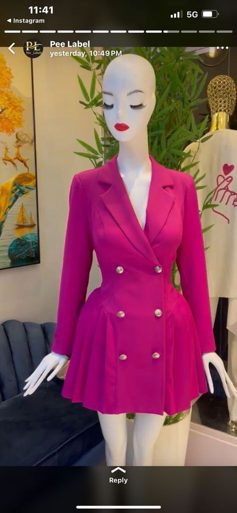 Blazer Gown, Pink Luxury Blazer For Business, Luxury Pink Dress For Work, Grad Outfits College, Pink Luxury Blazer For Semi-formal Occasions, Classy Graduation Outfit, Luxury Pink Business Suit, English Gown Styles, Best African Dress Designs