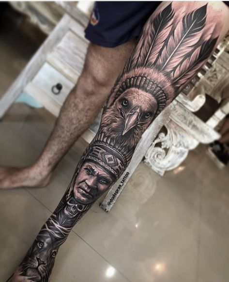 Águia Full Leg Tattoos, Native Tattoos, Realistic Tattoo Sleeve, Tattoo Clothing, Full Body Tattoo, Leg Tattoo Men, Indian Tattoo, Leg Sleeve Tattoo, Full Sleeve Tattoos