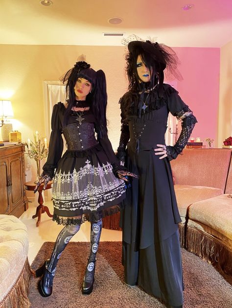 Visual Kei Outfit Ideas, Malice Mizer, Kiko Mizuhara, Kei Visual, Retro Graphic Design, Kei Fashion, Grunge Goth, J Fashion, Manado