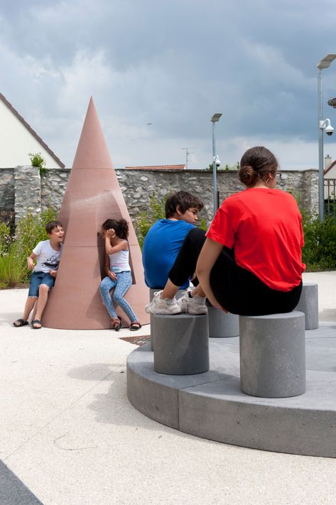 Olivier Vadrot designs sculptural outdoor playground for children Sculptural Playground, Modern Playground, Chat Design, Public Playground, Pinterest Design, Playground Design, Press Play, National Theatre, Installation Design