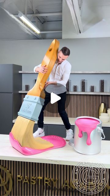 Amaury Guichon on Instagram: "Chocolate Paintbrush! 🎨🖌️ Painting the world with chocolate! #amauryguichon #chocolate" Patisserie, Chocolate Sculpting Video, School Of Chocolate Amaury Guichon, Amaury Guichon Chocolate, Fun Baking Recipes Videos, Chocolate Sculptures Video, Amaury Guichon Video Chocolate, Amaury Guichon Video, Amauri Guichon