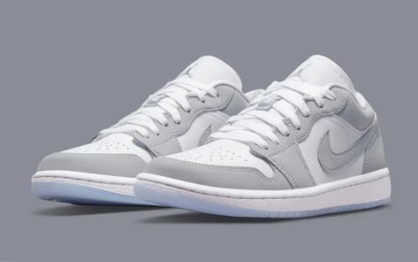 ad eBay - Find many great new & used options and get the best deals for Jordan 1 Low 'Wolf Grey' 7W ✅ FREE SHIPPING at the best online prices at eBay! Free shipping for many products! Jordan 1 Low Wolf Grey, Air Jordan 1 Low Women, Jordan 1 Low Women, Air Jordan 1 Low White, Jordan 1 Low White, Nike Air Jordan 1 Low, Baskets Nike, Womens Air Jordans, Cute Nike Shoes