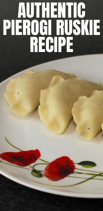 Cottage Cheese Pierogi Recipe, Potato And Cheese Pierogi Recipe, Polish Meals, Pierogies Homemade, Cheese Pierogi Recipe, Pierogi Recipes, Pierogi Filling, Dumpling Recipes, Polish Pierogi