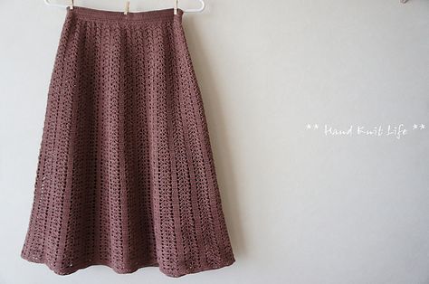 Ravelry: LilyLilyLilys A #25 Crochet Flared Skirt Cricut Stencil Vinyl, Flared Skirt Pattern, Handmade Skirts, Dress Crochet, Winter Skirt, Crochet Skirt, Crochet Woman, Crochet Stuff, Flared Skirt