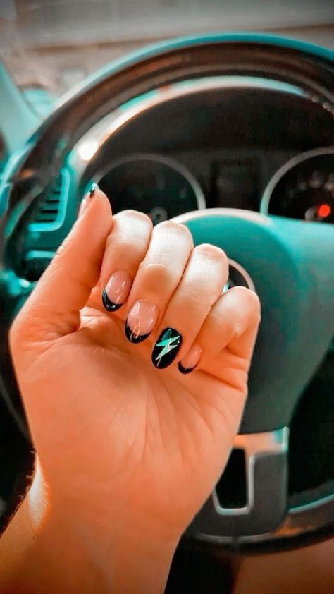 Cute Country Acrylic Nails, Western Nail Ideas Almond Shape, Country Nail Inspo Short, Koe Wetzel Nail Ideas, Almond Nails Designs Western, Black And Turquoise Nail Designs, Simple Country Nail Ideas, Country Nails Simple, Teal And Black Nail Ideas