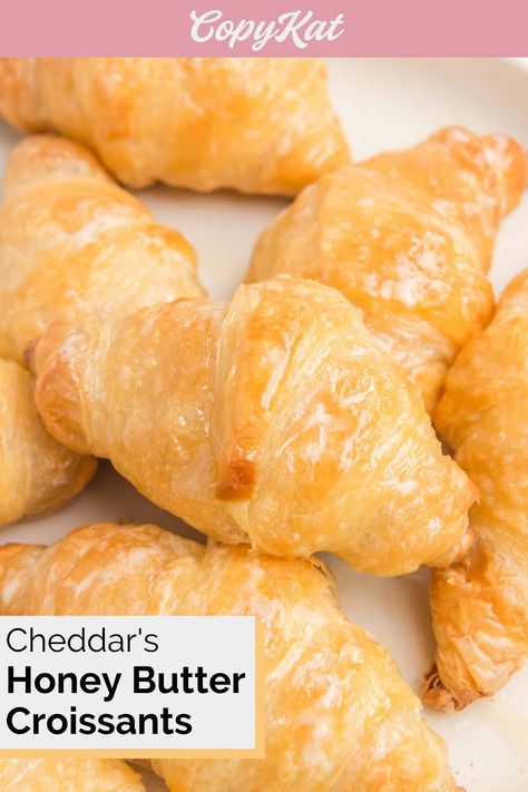 Cheddar Croissants Recipe, Cheddars Croissants Crescent Rolls, Honey Butter Croissants Recipes, Copycat Cheddars Croissants, Homemade Butter Croissants, Cheddars Croissants Honey Butter Recipe, Cheddars Honey Butter Crossiants, Croissant Glaze Recipe, Honey Butter Drizzle Recipe