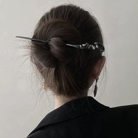 Snake Hair, Chopstick Hair, Hair Bun Maker, Silver Hair Pin, Sleek Bun, Chinese Hair, Wedding Headdress, Vintage Hair Accessories, New Chinese Style