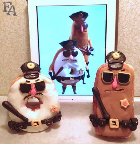 Food Adventures (in fiction!): Doughnut Cops from "Wreck-it Ralph" Nerdy Food, Toddler Birthday Themes, Fiction Food, Nerd Food, Fictional Food, Disney Movie Night Food, Vanellope Y Ralph, Movie Crafts, Disney Dinner